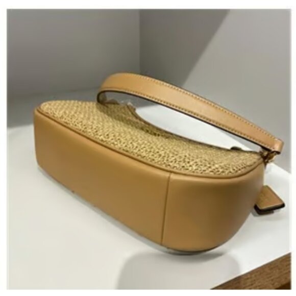 Designer Coach Teri Crossbody - Picture 4 of 4